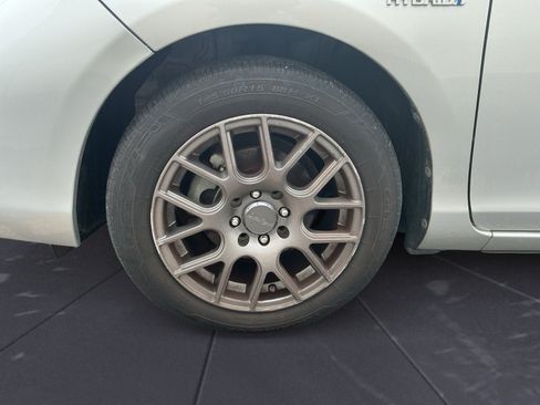 Used 2013 Toyota Prius C Two FWD image 13