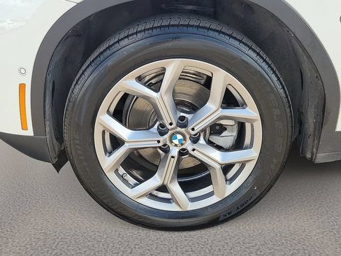 Used 2024 BMW X3 sDrive30i w/ Convenience Package RWD image 9