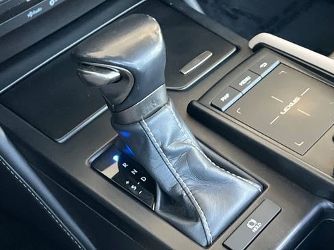 Used 2019 Lexus ES 350 w/ Premium Package image 25