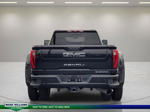 Used 2026 GMC Sierra 3500 Denali Ultimate AWD/4WD image 5