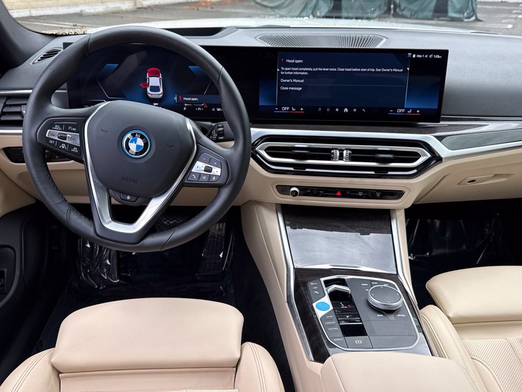 Certified 2024 BMW i4 eDrive40 w/ Premium Package RWD image 31