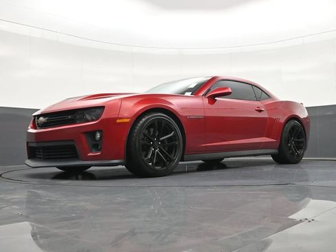 Used 2014 Chevrolet Camaro ZL1 RWD image 22