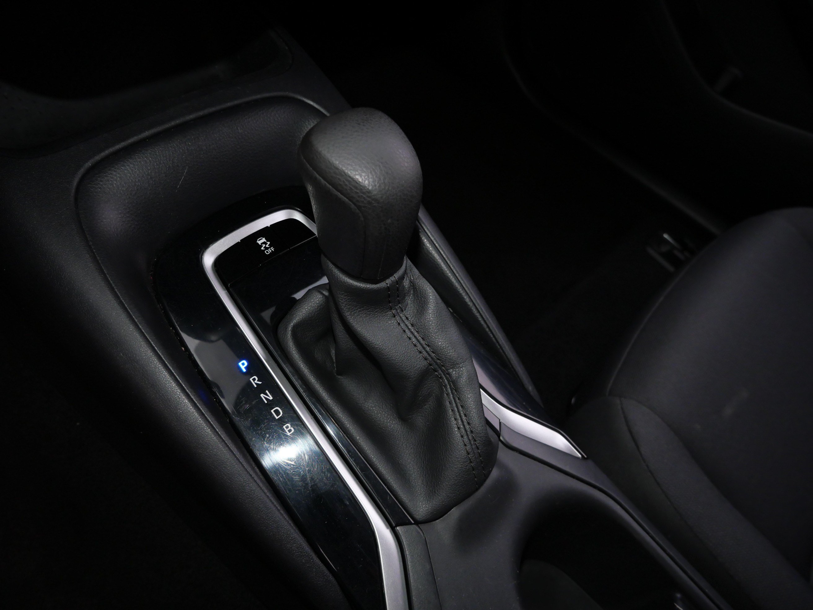 Certified 2024 Toyota Corolla LE FWD image 24
