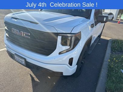 Used 2022 GMC Sierra 1500 Elevation w/ Elevation Premium Package