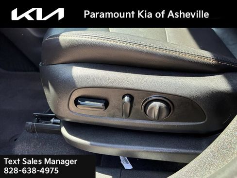 Used 2020 Chevrolet Equinox Premier FWD image 18