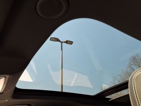 New 2026 Jaguar F-PACE R-Dynamic S image 18