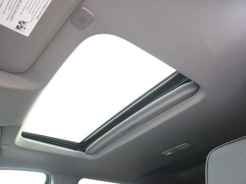 New 2025 GMC Sierra 2500 Denali w/ Denali Reserve Package image 18