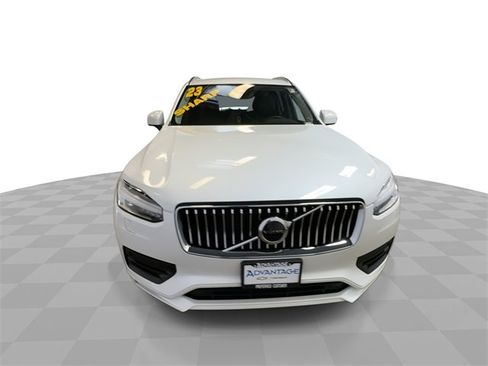 Used 2023 Volvo XC90 B5 Core w/ Climate Package image 3