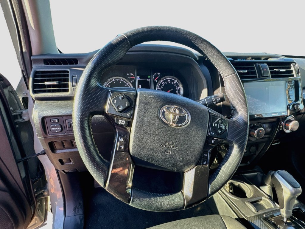 Used 2023 Toyota 4Runner TRD Off-Road Premium AWD/4WD image 11