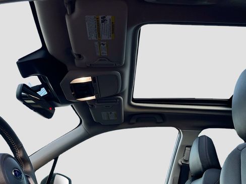 Used 2024 Subaru Forester Limited image 21