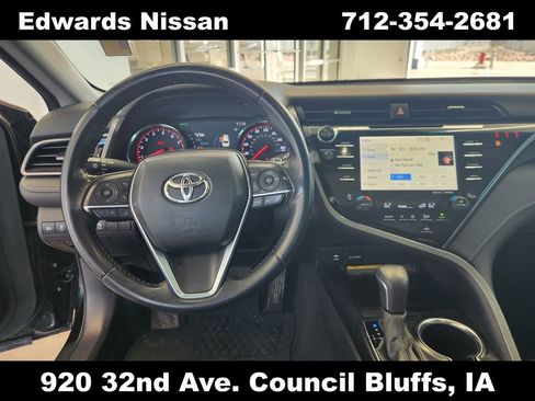 Used 2019 Toyota Camry XSE image 19