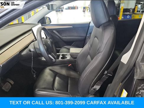Used 2024 Tesla Model Y Long Range AWD/4WD image 4