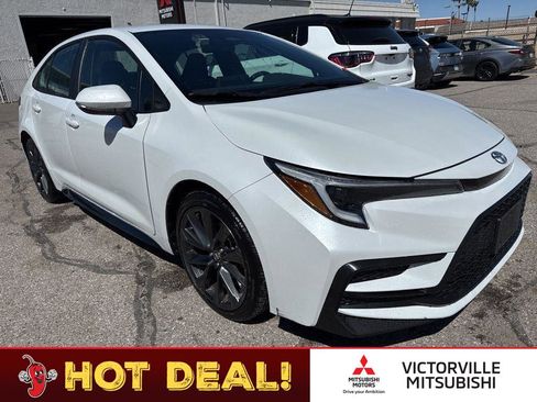 Used 2024 Toyota Corolla SE FWD image 1