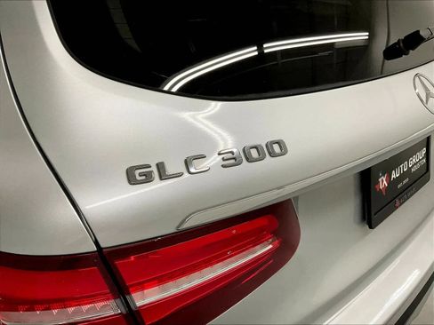 Used 2019 Mercedes-Benz GLC 300 image 32