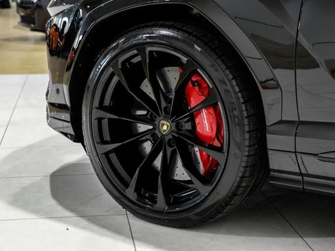 Used 2022 Lamborghini Urus image 55