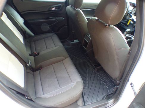 Used 2025 Chevrolet Trax RS w/ Driver Confidence Package image 19