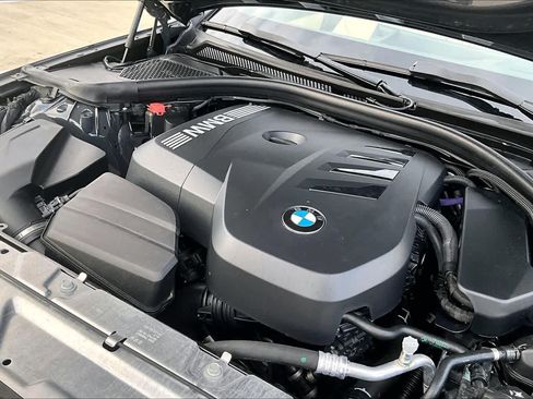 Used 2025 BMW 330i Sedan w/ Premium Package RWD image 31