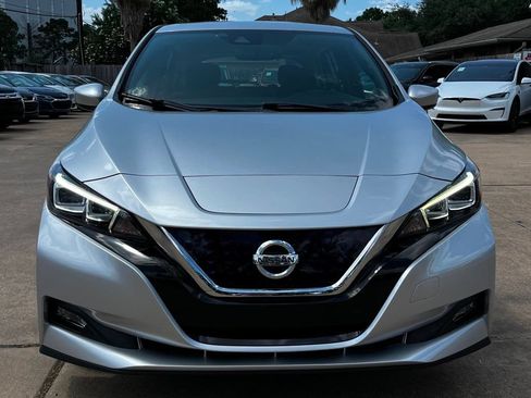 Used 2019 Nissan Leaf SV Plus w/ SV Plus Technology Package FWD image 2