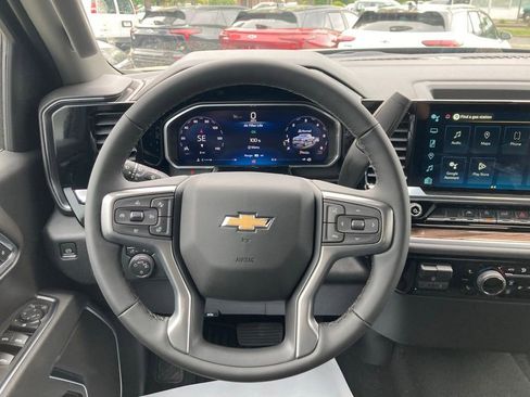 New 2026 Chevrolet Silverado 1500 LT AWD/4WD image 12