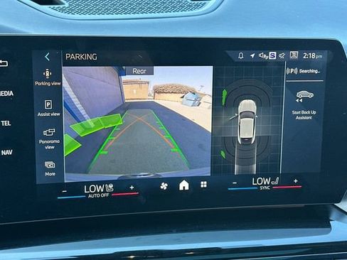 Used 2025 BMW X2 xDrive28i w/ M Sport Package image 21