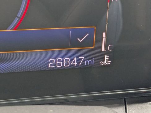 Used 2025 Chevrolet Trax ACTIV w/ Sunroof Package image 32