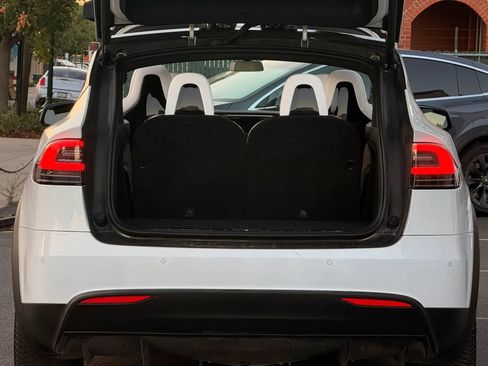 Used 2016 Tesla Model X Performance AWD/4WD image 10