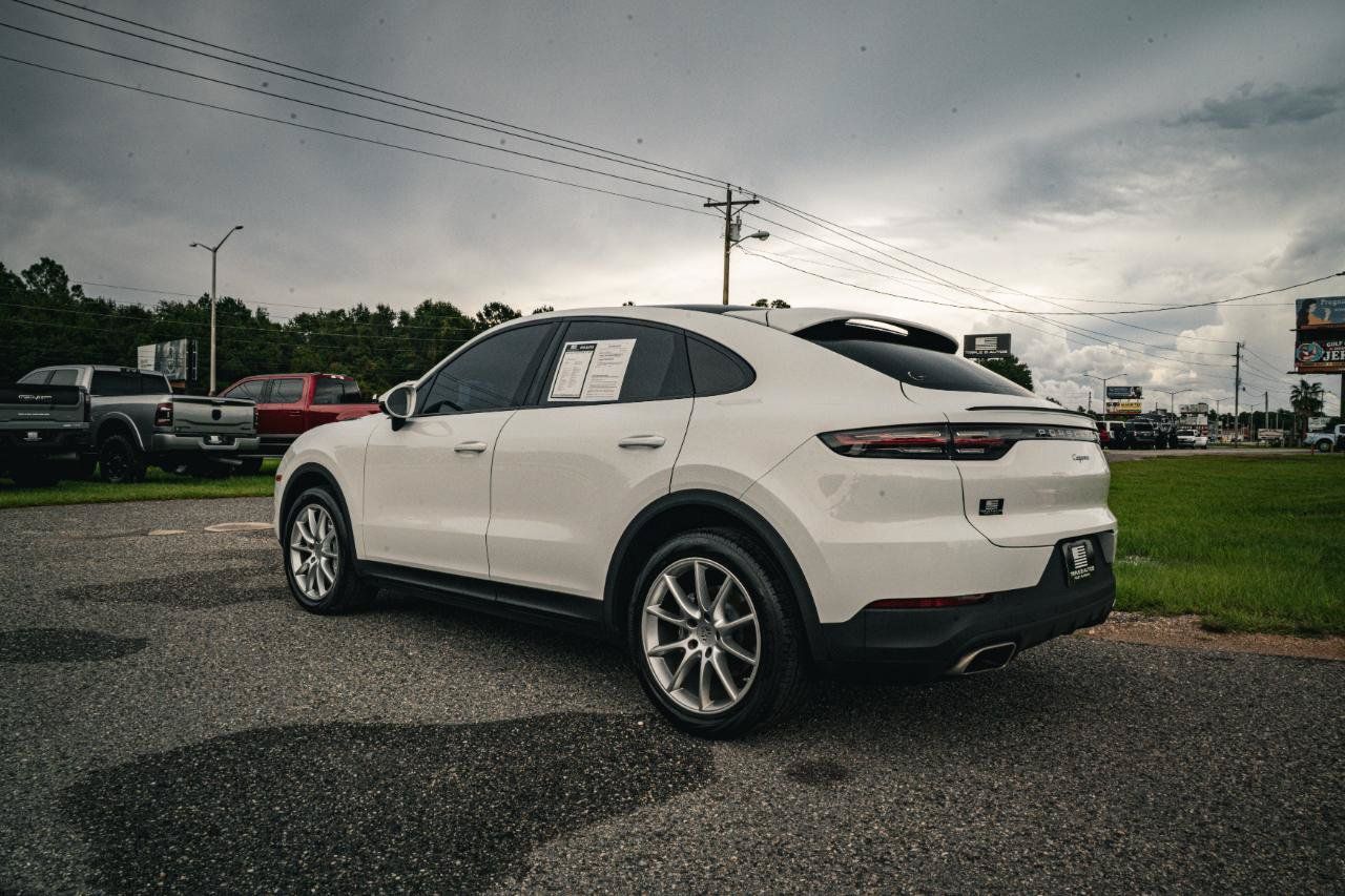 Used 2021 Porsche Cayenne Coupe AWD/4WD image 5