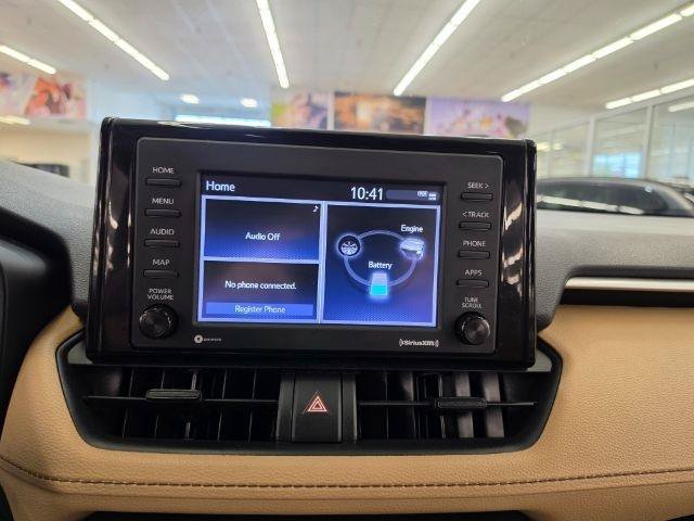Used 2021 Toyota RAV4 XLE w/ Convenience Package AWD/4WD image 18