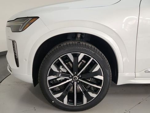 New 2026 Volvo XC90 B6 Ultra w/ Protection Package image 11