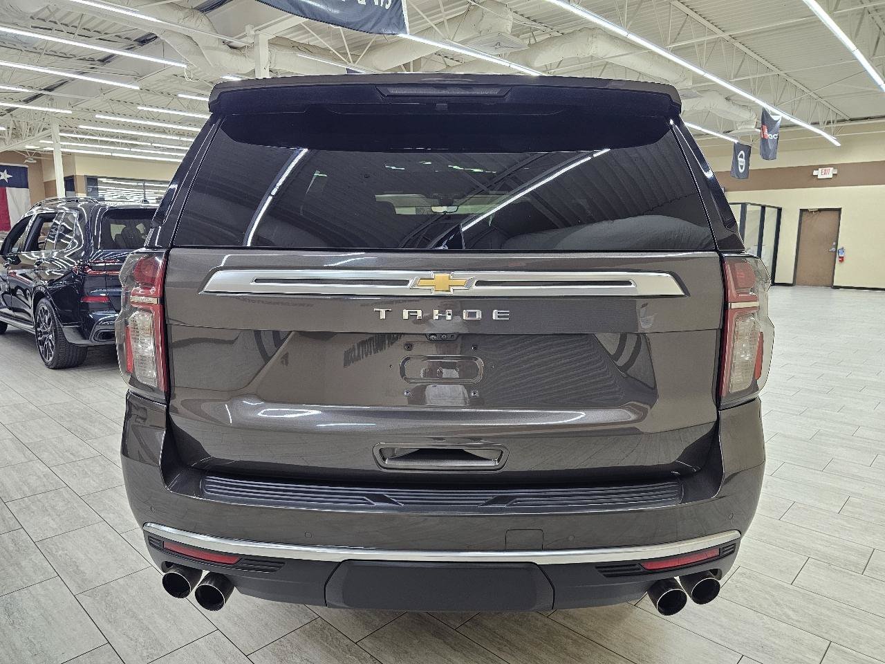 Used 2021 Chevrolet Tahoe High Country w/ Premium Package AWD/4WD image 7