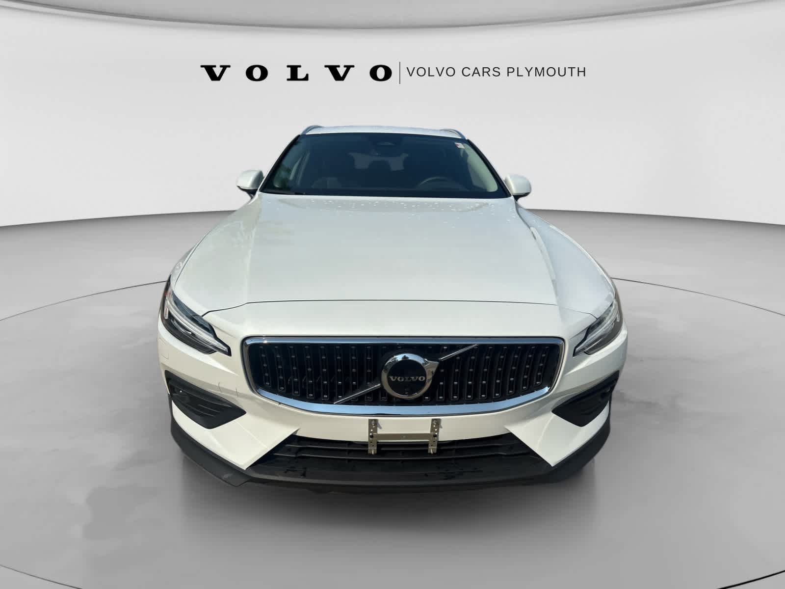 Used 2026 Volvo V60 B5 Cross Country Ultra w/ Protection Package Premier AWD/4WD image 3