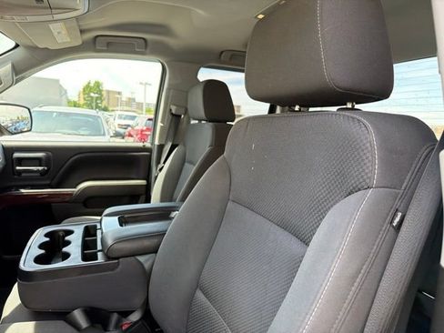 Used 2019 GMC Sierra 1500 SLE w/ SLE Value Package AWD/4WD image 12