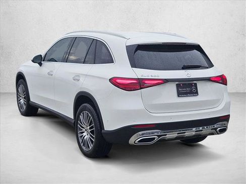 Used 2025 Mercedes-Benz GLC 300 image 8