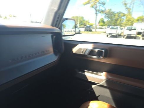 Used 2022 Ford Bronco Outer Banks image 16