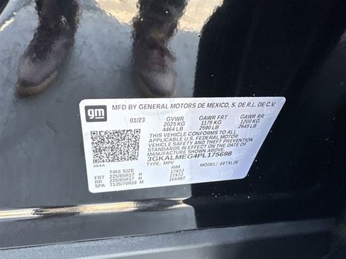 Used 2023 GMC Terrain SLE w/ Driver Convenience Package image 32