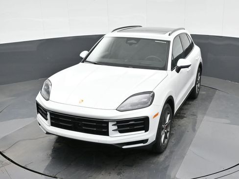 New 2026 Porsche Cayenne S image 33