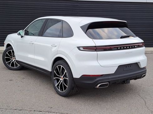 New 2026 Porsche Cayenne image 3