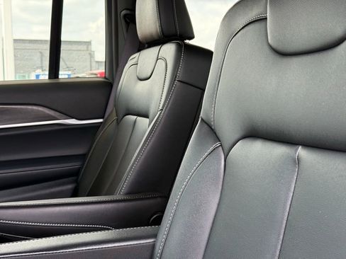 Certified 2024 Jeep Grand Cherokee L Limited image 30