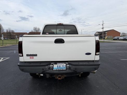 Used 2005 Ford F250 Lariat image 5