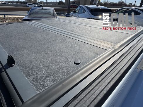 Used 2023 Jeep Gladiator Mojave w/ Cold Weather Group image 10