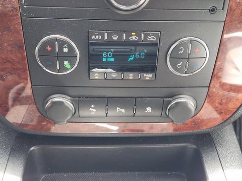 Used 2011 Chevrolet Avalanche LT w/ Texas Edition RWD image 15