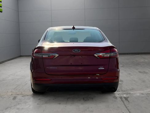 Used 2020 Ford Fusion SE FWD image 11