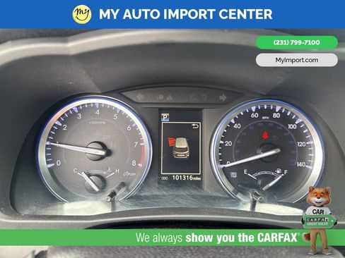 Used 2018 Toyota Highlander XLE AWD/4WD image 18