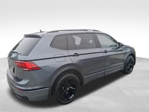 Used 2024 Volkswagen Tiguan SE R-Line AWD/4WD image 5
