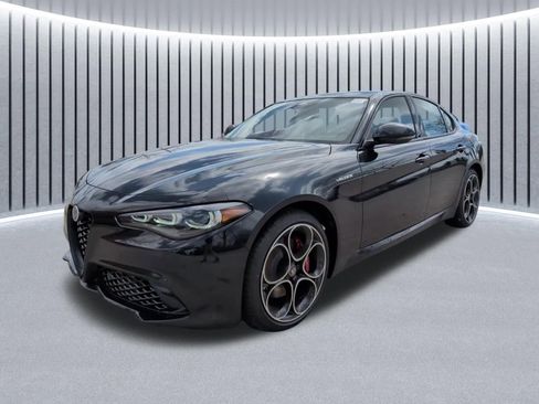 New 2026 Alfa Romeo Giulia AWD image 19
