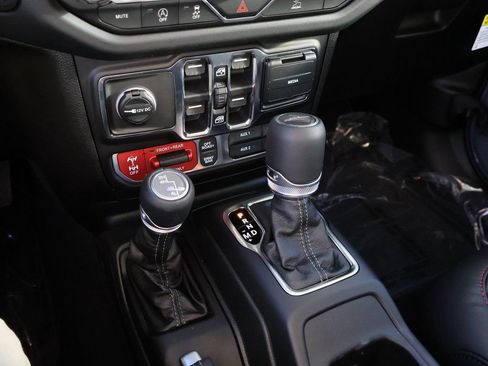 New 2026 Jeep Gladiator Rubicon image 38