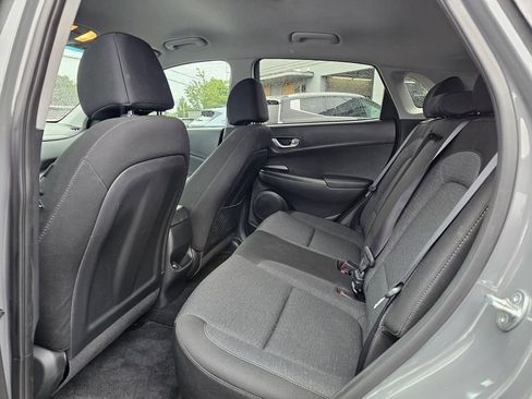 Used 2023 Hyundai Kona SE FWD image 17