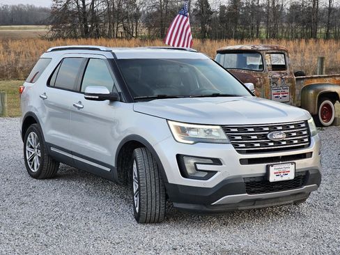 Used 2016 Ford Explorer Limited image 12