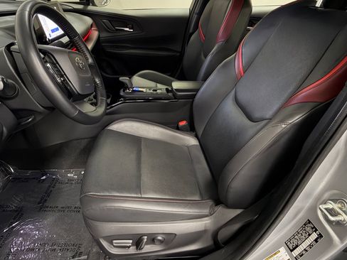Used 2024 Toyota Prius Prime FWD image 19