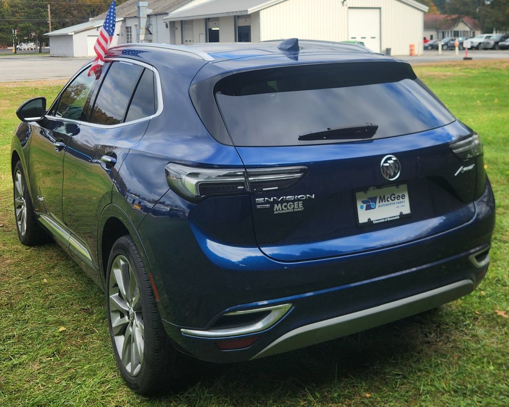 Used 2022 Buick Envision Avenir w/ Technology Package II AWD/4WD image 7